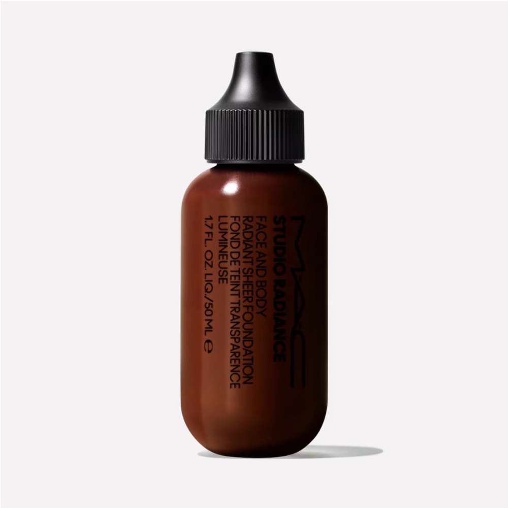 **N9 BRAND NEW MAC FOUNDATION**